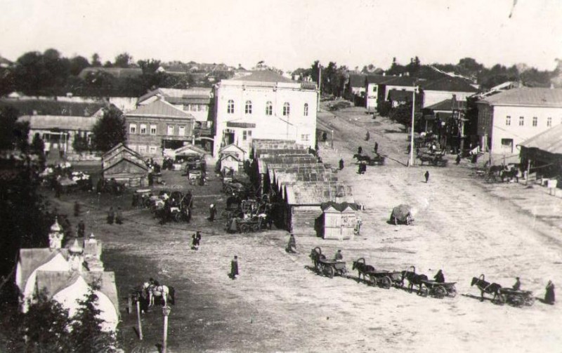 Центральная площадь г.Новосиль в начале 20 столетия