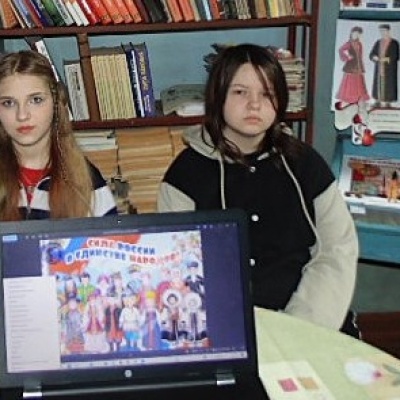 Широка страна моя родная, много в ней народов проживает 4