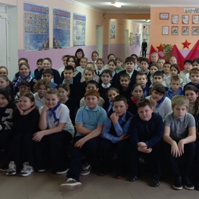 МЫ ПОМНИМ ПОДВИГИ ГЕРОЕВ 3 МЫ ПОМНИМ ПОДВИГИ ГЕРОЕВ 3