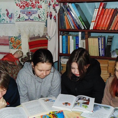 &laquo;Читать &ndash; это стильно! Читать &ndash; это модно! Читайте повсюду &ndash; читайте свободно!&raquo; 5